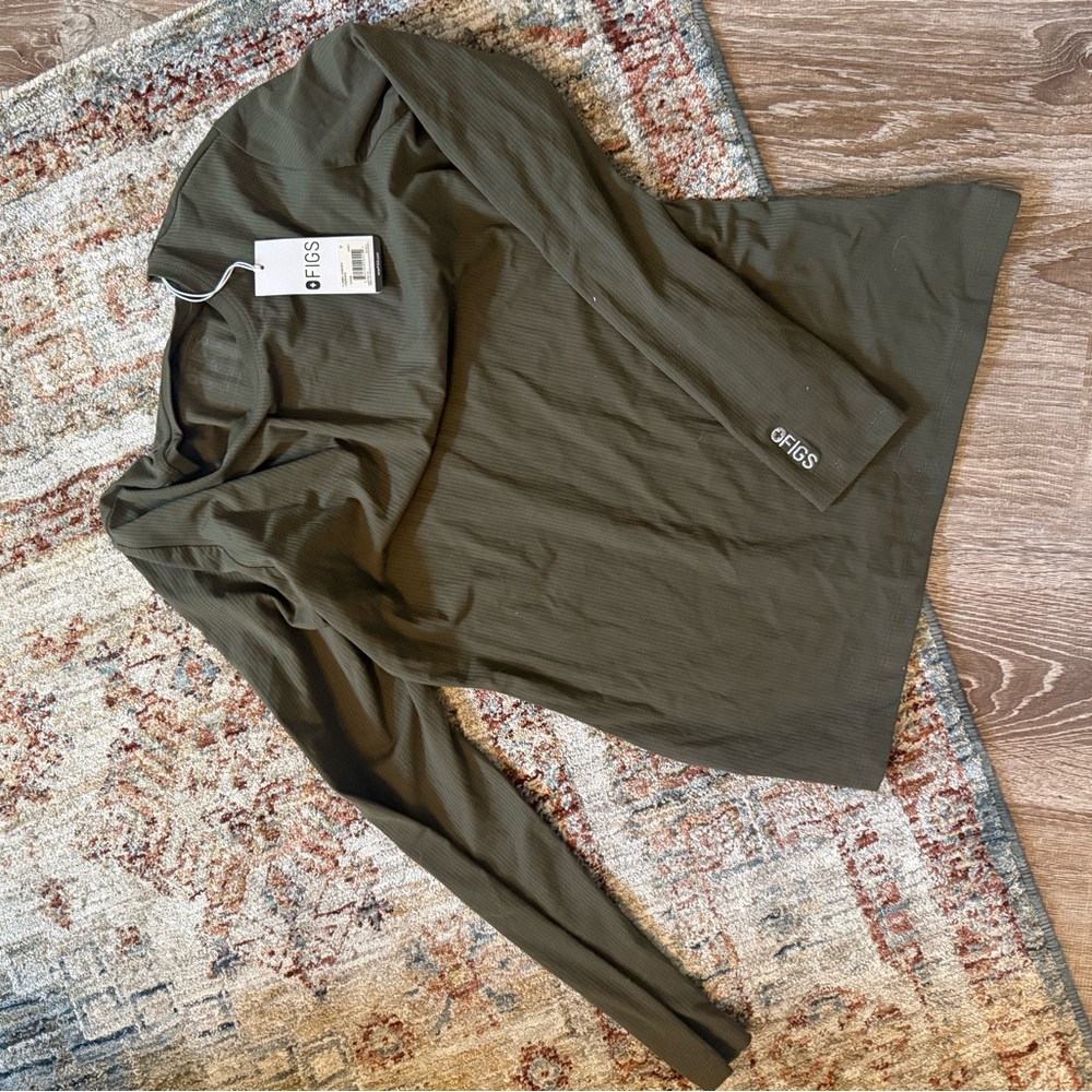 NWT Figs Green Long Sleeve Under Scrub Top